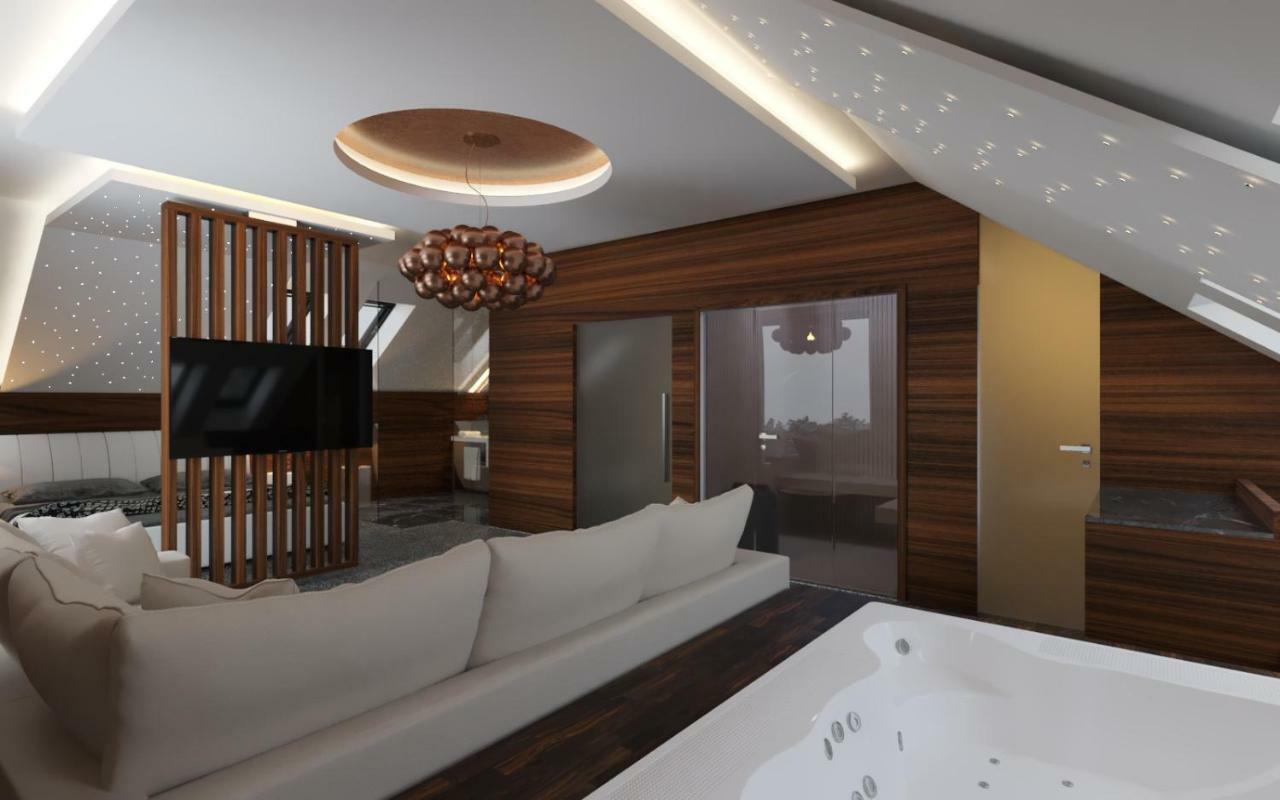 Aroma Gold Hotel Dolni Bousov Exterior photo